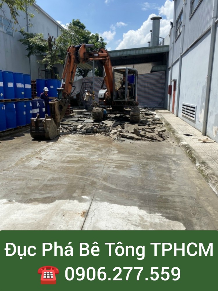 Duc Pha Be Tong Cot Thep Bang Xe Co Gioi